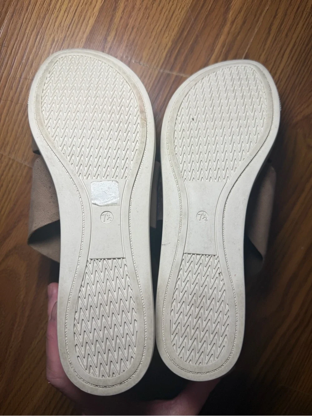 Eileen Fisher sport suede crisscross platform sandals 7.5